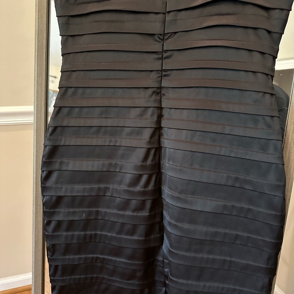 Calvin Klein Black Bandage Sheath Cocktail Dress Sleeveless Bodycon Size 12 - Picture 5 of 11